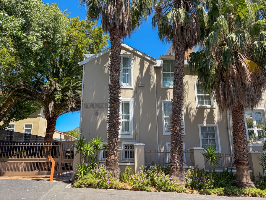 1 Bedroom Property for Sale in Oranjezicht Western Cape
